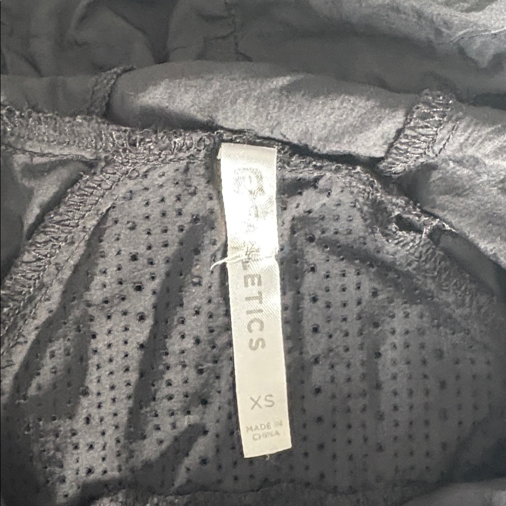 fabletics jacket - image 3